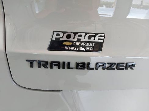 New 2026 Chevrolet TrailBlazer RS w/ Convenience Package FWD image 32