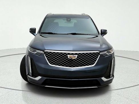 Used 2020 Cadillac XT6 Premium Luxury w/ LPO, Floor Liner Package FWD image 3