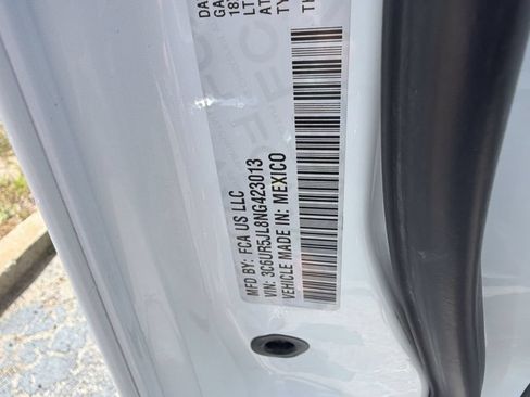 Used 2022 RAM 2500 Big Horn AWD/4WD image 42