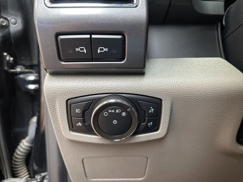 Used 2022 Ford F250 XLT w/ XLT Premium Package image 24