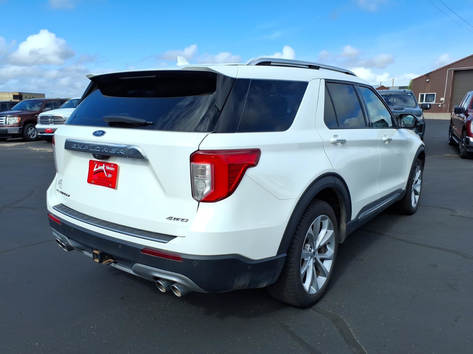 Used 2021 Ford Explorer Platinum w/ Equipment Group 601A AWD/4WD image 6
