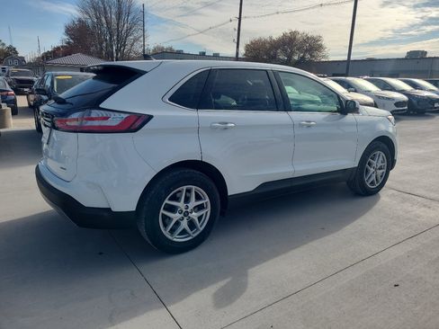 Used 2024 Ford Edge SEL image 6