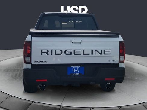 Certified 2024 Honda Ridgeline Black Edition image 4