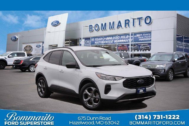 Certified 2025 Ford Escape ST-Line FWD image 1