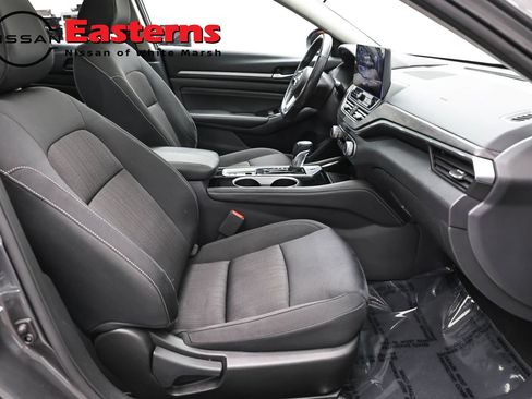 Used 2023 Nissan Altima 2.5 SV w/ SV Premium Package AWD/4WD image 23