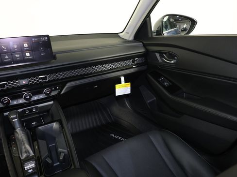 New 2026 Honda Accord Touring image 9