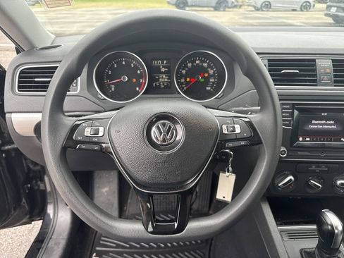 Used 2018 Volkswagen Jetta S FWD image 13