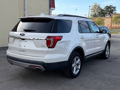 Used 2016 Ford Explorer XLT w/ Equipment Group 202A image 8