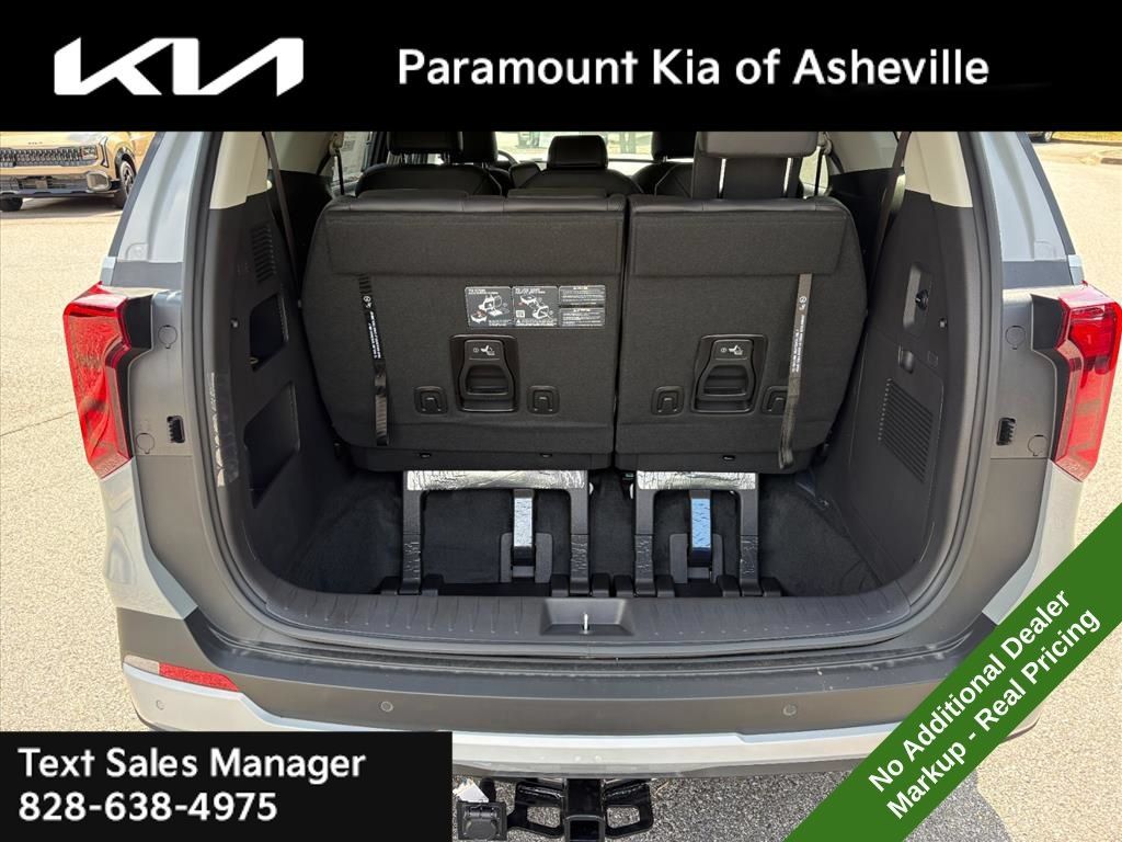 New 2027 Kia Carnival FWD image 29