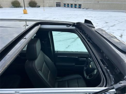 Used 2024 Chevrolet Silverado 2500 High Country w/ Technology Package image 23