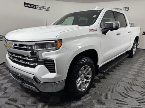 Used 2022 Chevrolet Silverado 1500 LTZ w/ Z71 Off-Road Package image 2