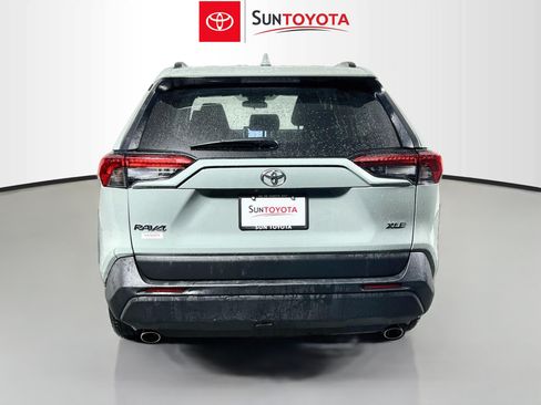 Used 2023 Toyota RAV4 XLE w/ Convenience Package FWD image 5