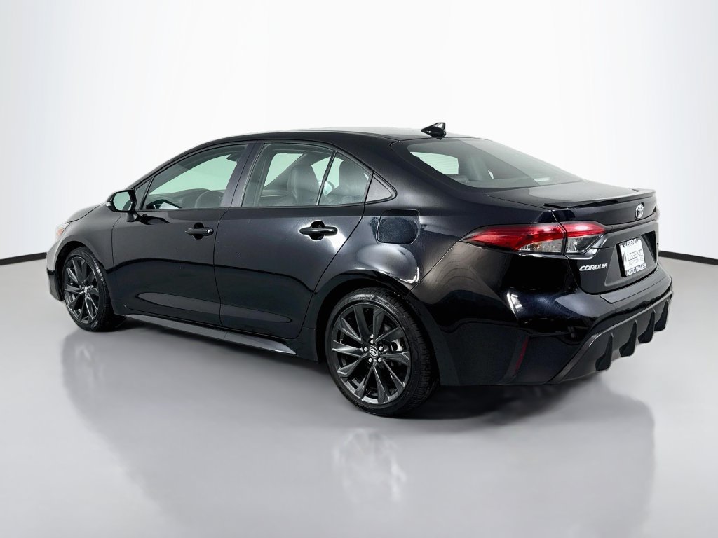 Used 2024 Toyota Corolla XSE FWD image 9