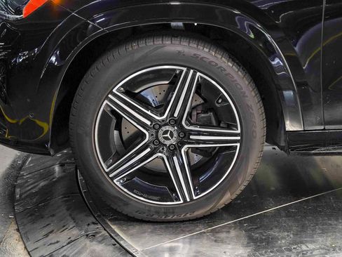 Used 2025 Mercedes-Benz GLE 450 4MATIC image 9