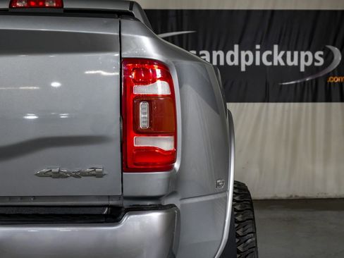 Used 2022 RAM 3500 Laramie image 45