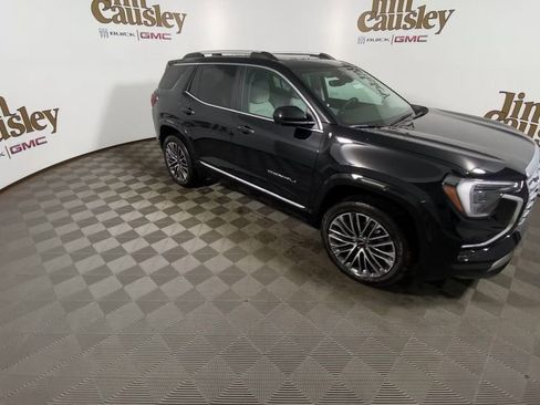 Used 2026 GMC Terrain Denali image 2