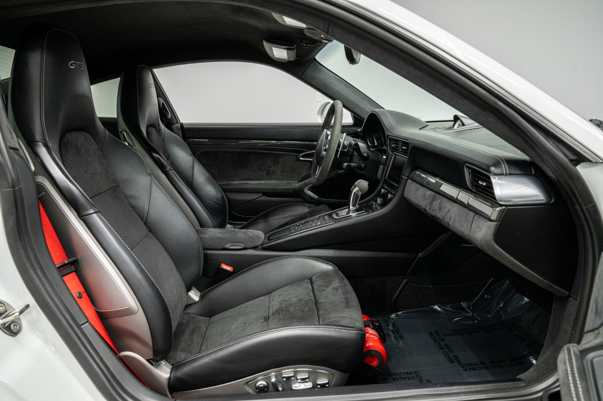 Used 2015 Porsche 911 GT3 RWD image 34