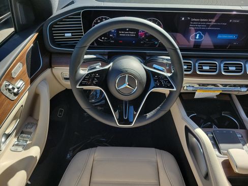 New 2026 Mercedes-Benz GLE 450 4MATIC Coupe image 12