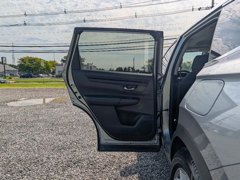 Used 2024 Honda CR-V EX image 11