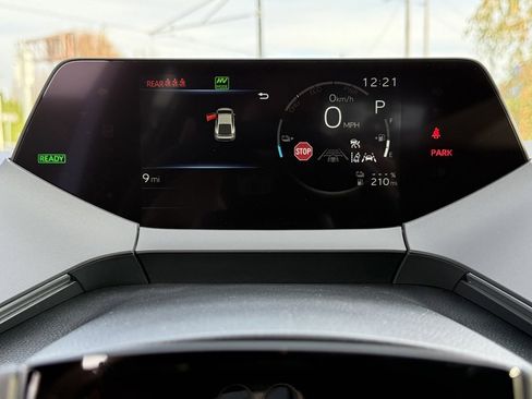 Used 2026 Toyota Prius XSE image 32