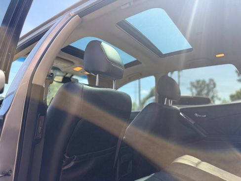 Used 2009 Nissan Murano SL w/ Technology Pkg FWD image 15