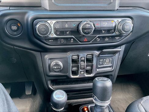 Used 2023 Jeep Wrangler Unlimited Sport AWD/4WD image 20