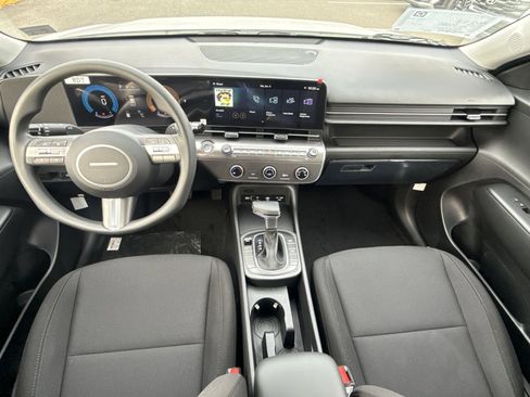New 2026 Hyundai Kona SE image 22