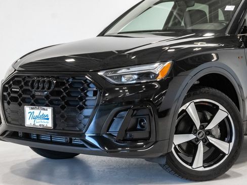 Used 2023 Audi Q5 2.0T Premium Plus w/ Premium Plus Package AWD/4WD image 2