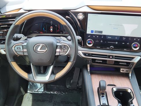 Used 2025 Lexus RX 350 Premium Plus w/ Accessory Package (Z1) FWD image 11
