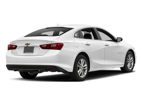 Used 2018 Chevrolet Malibu LT w/ Driver Confidence Package FWD image 6