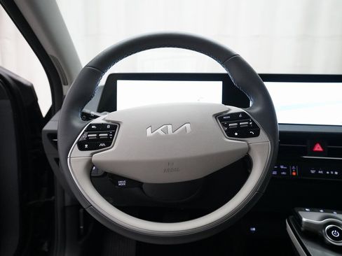 Used 2024 Kia EV6 Wind image 4