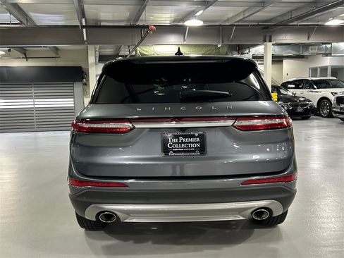 Certified 2022 Lincoln Corsair Reserve w/ Elements Package image 3