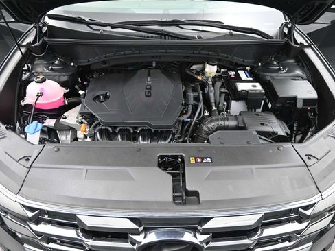 Certified 2025 Hyundai Tucson Limited AWD/4WD image 23