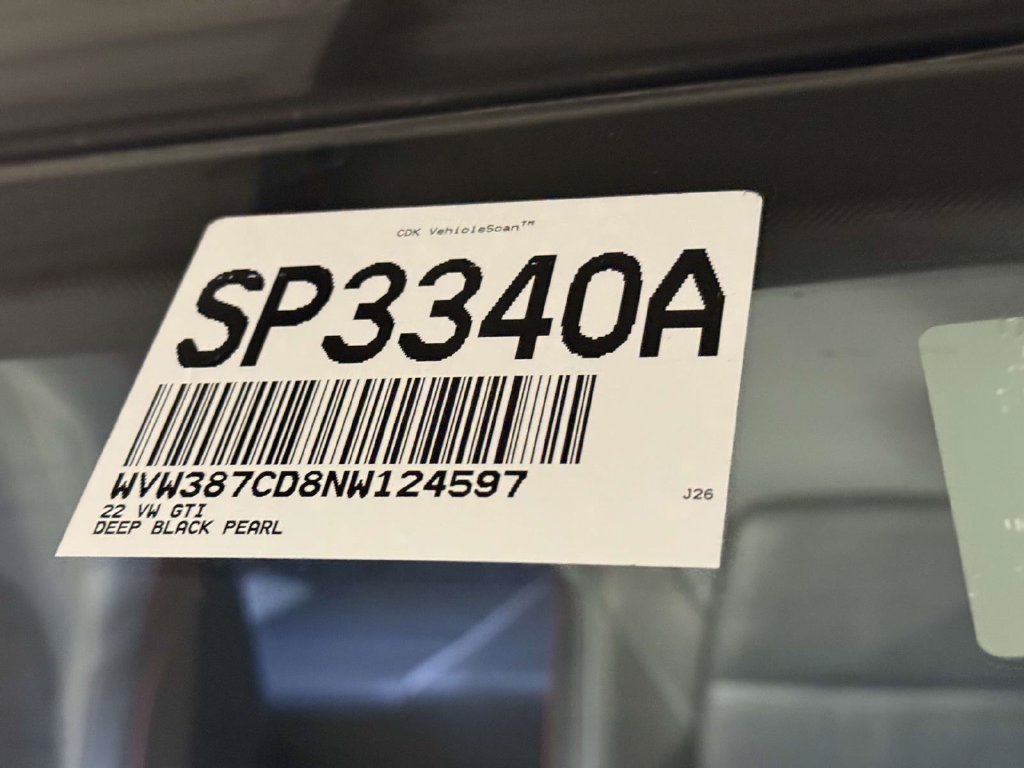 Used 2022 Volkswagen GTI SE FWD image 7