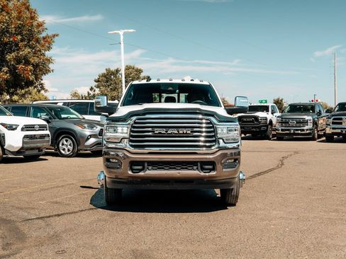 Used 2023 RAM 3500 Limited AWD/4WD image 2