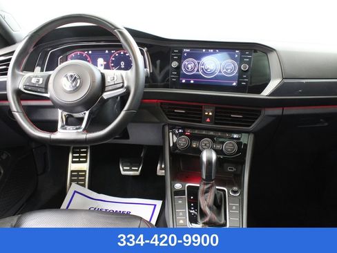 Used 2020 Volkswagen Jetta GLI image 8
