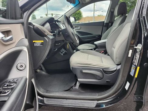 Used 2018 Hyundai Santa Fe Sport FWD image 4