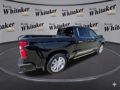 Certified 2025 Chevrolet Silverado 1500 High Country AWD/4WD image 9