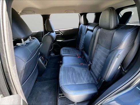 Used 2024 Mitsubishi Outlander SE FWD image 25