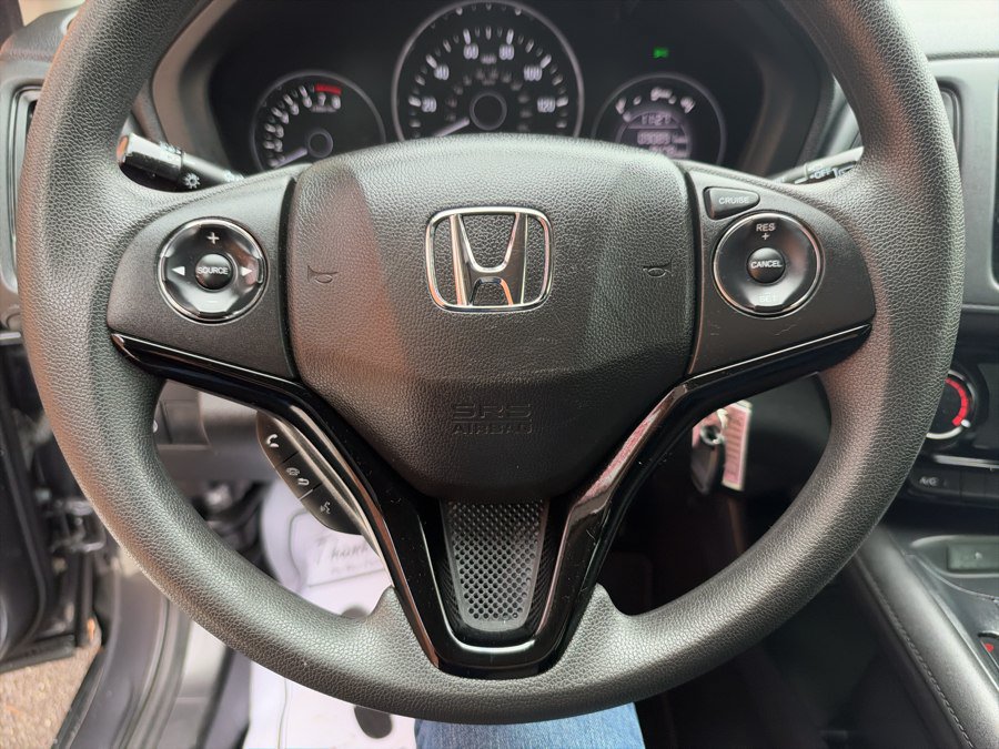 Used 2017 Honda HR-V LX image 25