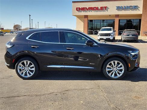 Certified 2023 Buick Envision Avenir image 5