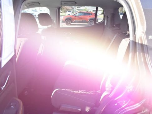 Used 2019 GMC Acadia SLE w/ Driver Alert Package I AWD/4WD image 33