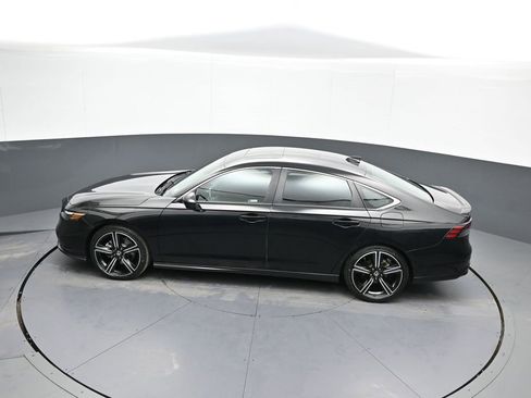 Used 2023 Honda Accord Sport image 39