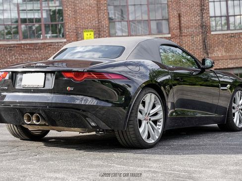 Used 2015 Jaguar F-TYPE S RWD image 17
