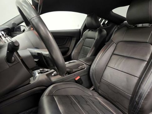 Used 2021 Ford Mustang GT Premium RWD image 19