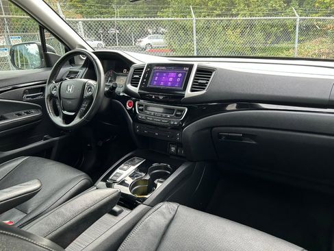 Used 2016 Honda Pilot Elite image 18