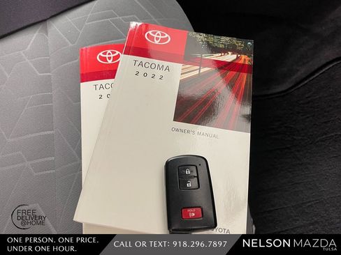 Used 2022 Toyota Tacoma TRD Off-Road image 50