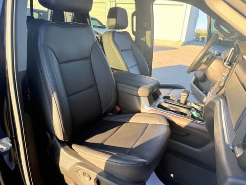 Used 2025 GMC Sierra 1500 SLT w/ SLT Premium Plus Package image 22