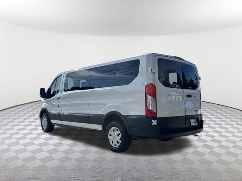 Used 2023 Ford Transit 350 XLT image 9