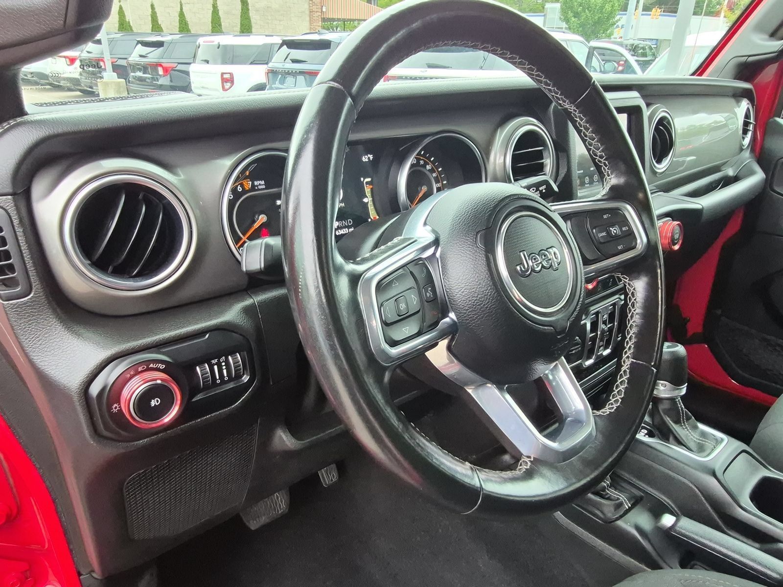 Used 2021 Jeep Wrangler Unlimited Sahara AWD/4WD image 11
